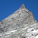 Unterhalb des SO-Gipfels des Monte Redessau kann man zur Scharte unter dem Dôme de Tsan queren (ca. 3 m hohe Felsstufe/II ist die Schlüsselstelle).