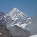 Dent Blanche und Gipfel der Tête de Valpelline im maximalen Zoom