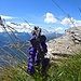 Blauer Eisenhut<br /><br />"Der Blaue Eisenhut ist eine Pflanzenart aus der Gattung Eisenhut in der Familie der Hahnenfußgewächse. Der Blaue Eisenhut ist eine traditionelle Zier- und Arzneipflanze. Alle Pflanzenteile sind stark giftig. Bereits zwei Gramm der Wurzel sind tödlich."