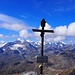Gipfelkreuz mit Gipfelbuch, worin sich sogar ein Eintrag Reinhold Messners befindet!