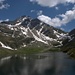 Lago dell'Acqua Fraggia e Pizzo Galleggione.<br />Sulla destra il Passo del Turbine