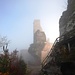 Altdahn ist die östlichste der drei Burgen. Sie nimmt die beiden größten Felsen ein, die insgesamt eine Länge von etwa hundert Meter haben.