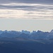 Sextener Dolomiten, etwas rechts der Mitte die berühmten Drei Zinnen