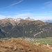 Gschnitztal, dahinter der Serles, ganz hinten das Karwendel