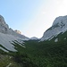 Im morgendlichen Rigelkar geht es ein Stück hinein, bevor es rechts über die Reise auf den Süd-West Grat des Katzenkopf geht.