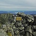 Auf dem Monte Pedum (Cima Pedum) ist eine Metallbox mit Gipfelbuch deponiert.