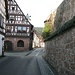 Zunächst geht man durch die sehenswerte historische Ortsmitte von Dörrenbach ...