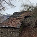 Una baita tutto sommato ancora ben conservata ad Alpe Fonten 520 mt.