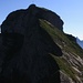 Gipfelaussicht vom Murmelchopf / Chli Haupt (2256m) auf den Haupt (2312m).