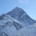 Mount Everest im Zoom - näher kommt man wohl als "Normal-Bergsteiger" nicht ran ...