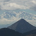 Monte Rosa hinter den Gipfeln des Val Onsernone