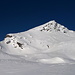 <b>Anche questa bella cima senza nome, quotata 2592 m, potrebbe essere una meta scialpinistica.</b>