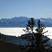 Langsam steigt der Nebel an. Blick im Abstieg von der Brandegg auf Rautispitz, Glärnischmassiv und Tödi