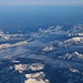 Tag 1 (24.12.):<br /><br />Blick aus dem Fluzeug auf das Inntal mit einer Nebeldecke und den Alpenrand bei Kufstein. Mit jeder Flugminute in Richtung osten besserte sich das Wetter und ich konnte wunderschön die Alpen sehen.