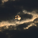 Tag 3 (26.12.):<br /><br />Knapp eine halbe Stunde vor dem Ende der Sonnenfinsternis zeigte sich die Sonne, inzwischen weniger durch den Mond bedeckt, wieder in grösseren Wolkenlücken.<br />