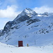 die Passhöhe des Julierpass mit seinem temporären (?) Turmbau...