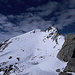 <b>A ovest, a 460 m di distanza in linea retta si eleva la cima 3114 m, poco lontana dall’ambito Piz d’Agnel (3204 m). Per raggiungere quest’ultima cima, dalla Fuorcla d’Agnel occorre scendere brevemente nella Val Bever fino al Vadret d’Agnel, quindi si deve puntare alla Fuorcla da Flix (3065 m).</b>