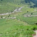 Serpentinen hoch zur Hütte,unten Alp Wärben