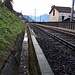 Proibito passare dalla ferrovia...ma l'abbiamo sempre fatto e non saranno le orrende barriere foniche (poco efficaci) a fermarci!