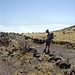 Eingang zum großen Plateau. Rechts der Touristengipfel, den wir ausgelassen haben. Es war einfach zu heiß und die Sonnen schien gnadenlos.