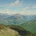 Blick ins Val Calanca (links) und ins Mesolcina (rechts)<br />Beide Täler gehören zum Kanton Graubünden.<br /><br />(Hoffentlich stimmt das, was ich da erzähle.)