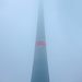 Windturbine, bei Nebel
