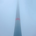 Windturbine, bei Nebel