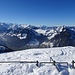 Blick über die Gipfelgeländer bis ins BO ...