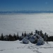 Blick übers Nebelmeer zu den Alpen