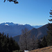 Weitblick über den Monte Tamaro zu den Bergen des Val Grande