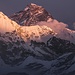 Mount Everest im letzten Licht 