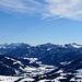 Schöner Blick in das Tannheimer Tal, wo auf dem Talboden in über 1000 m Höhe kaum mehr als 10 cm Schnee liegt