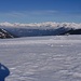 Fantastischer Blick zum Hauptkamm der Zillertaler Alpen und den Pfunderer Bergen (links)
