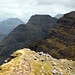 Blick zurueck auf die benachbarten Berge von Torridon.