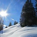 Am Brünnelstock kam eine Skitourerin wie gerufen und legte eine direkte Spur hoch