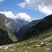 Die Alpe di Cagnói liegt auf der anderen Seite des Ballons, ungefähr.