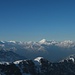 viele schöne Walliser Prominenz, markant das Weisshorn 4506m und rechts spitz daneben gut zu erkennen das Matterhorn 4478m !! 