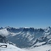 Aussicht, links markant der Eiger 3970m rechts davon Mönch 4107m und Jungfrau 4158m und noch vile weitere bekannte Högger 