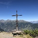 Schönes Kreuz beim Aussichtspunkt Mälachji, Punkt 2365 auf der Karte