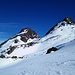 Blick zur Gorfenspitze, auch im Skitourenführer erwähnt u. zu ihrem nördlich gelegenen, offenbar namenlosen u. unvermessenen Nachbargipfel.