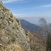 Traversino su buona roccia, molto più affidabile di quella pessima lasciata a destra.