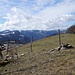 Auf dem Gipfel des Schönenbergs. Vor zwei Wochen habe ich in die [https://www.hikr.org/gallery/photo3095499.html?post_id=150949 andere Richtung] geschaut.