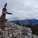 der spezielle Gipfelsteinmann auf dem Fliederhorn