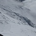 Eindrucksvoller Tiefblick in den Obri Dul / Riesengrund - den steilen Nordwesthang der Schneekoppe. Definitiv alpines Gelände!
