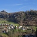 Dorfteil von Waldenburg mit der Burgruine und dem Gerstelgrat.