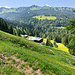 Etwas oberhalb der Bodenseehütte auf schmalem Pfad.