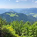 Ausblick vom Feuerstädter Kopf auf Hochrieskopf und Renknie. Der Hochrieskopf ist der einzige Gipfel weit und breit, der mir noch fehlt ;-)   ---> Jetzt nicht mehr ;-)