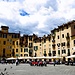 Lucca: Piazza dell'Anfiteatro