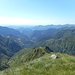 Panorama dalla vetta del Pizzo del Moro: in prima piano la cresta da percorrere in discesa