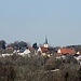 Zoom nach Irndorf auf dem Plateau jenseits vom Donautal